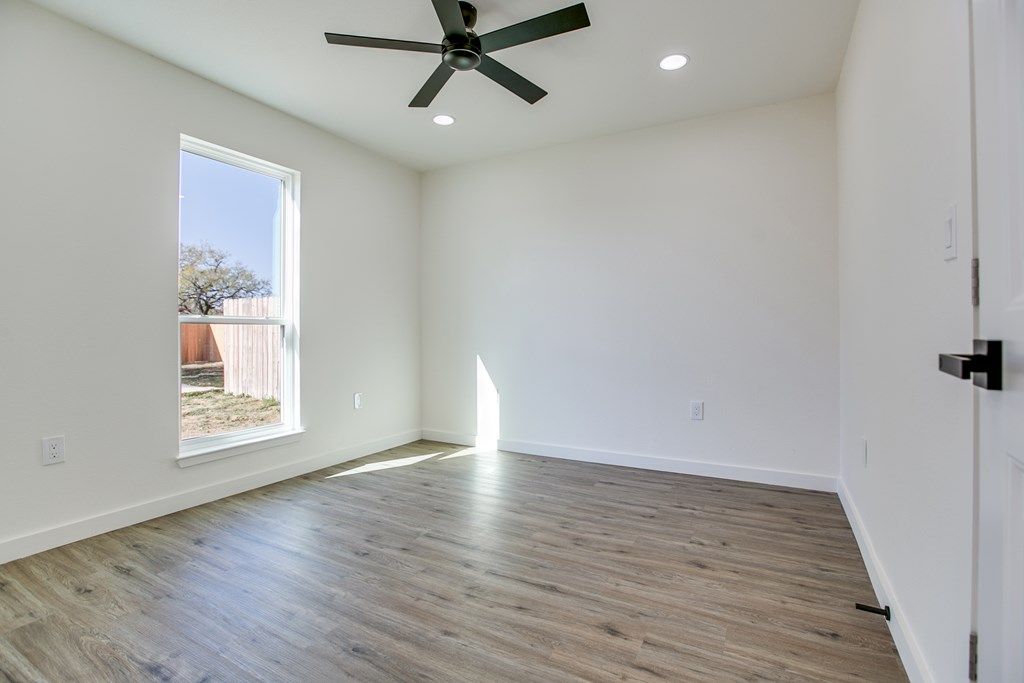 Image 21 of property listing at 2801 Bowie St, San Angelo, TX 76901