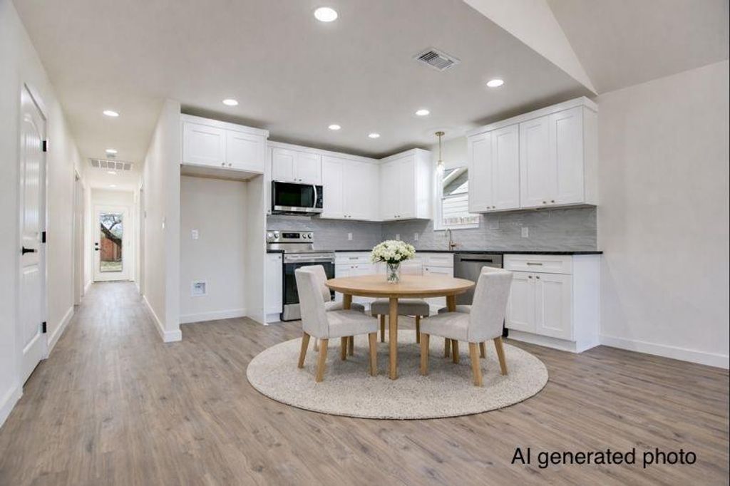 Image 8 of property listing at 2801 Bowie St, San Angelo, TX 76901