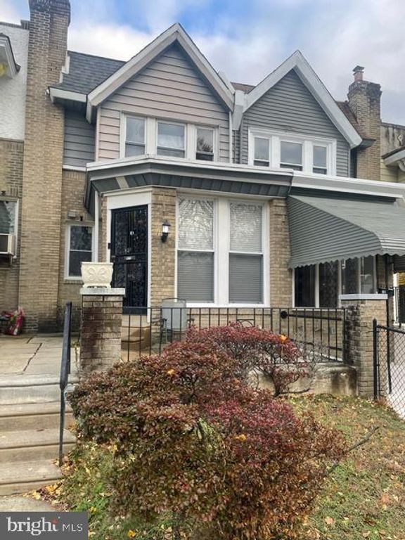 Image 1 of property listing at 5615 N 16TH ST, Philadelphia, PA 19141