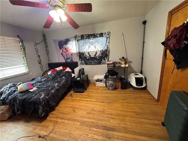 227 Thornwood Dr, Canonsburg, PA 15317