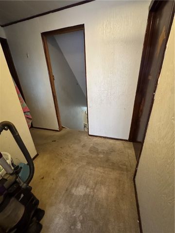 227 Thornwood Dr, Canonsburg, PA 15317