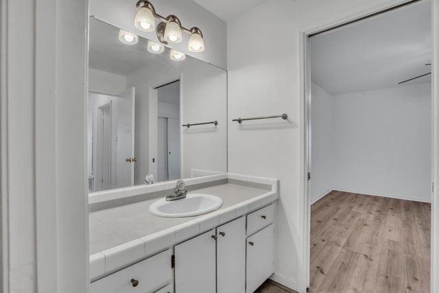 5860 Alexandria, Stockton, CA 95207