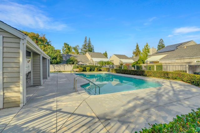 5860 Alexandria, Stockton, CA 95207