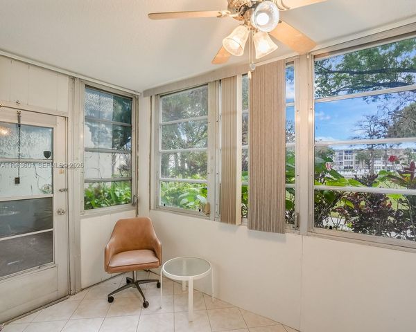 2900 NW 48th Ter 117, Lauderdale Lakes, FL 33313