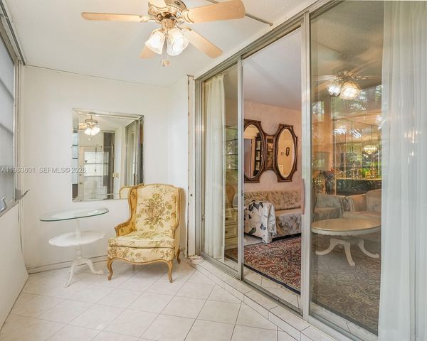 2900 NW 48th Ter 117, Lauderdale Lakes, FL 33313