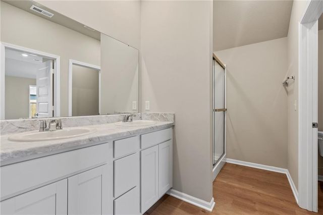 20360 W 195th Street, Spring Hill, KS 66083