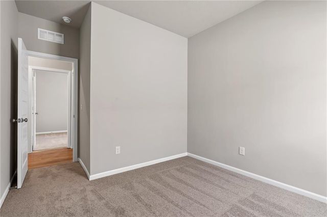 20360 W 195th Street, Spring Hill, KS 66083