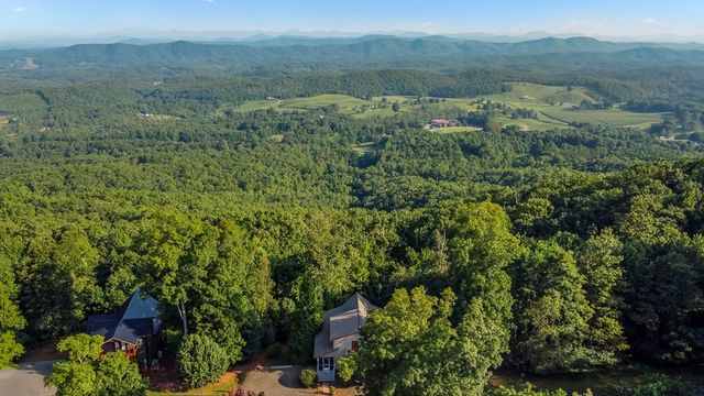 111 Trophy Buck Point, Murphy, NC 28906