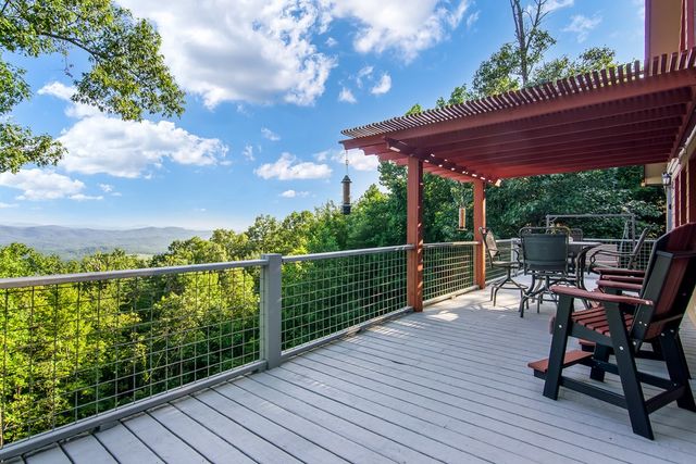 111 Trophy Buck Point, Murphy, NC 28906