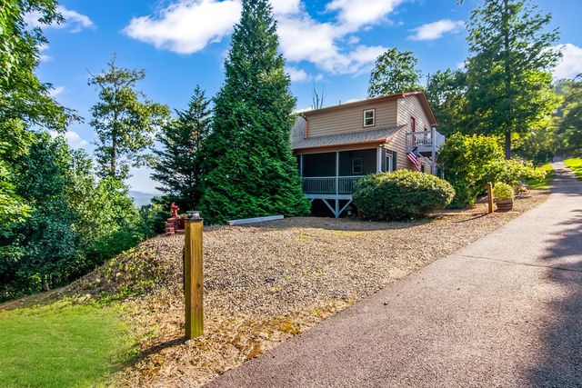 111 Trophy Buck Point, Murphy, NC 28906