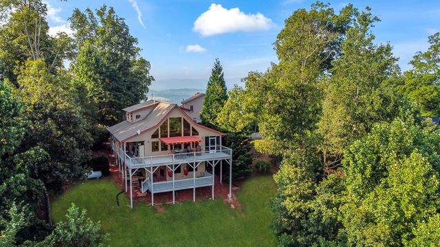 111 Trophy Buck Point, Murphy, NC 28906
