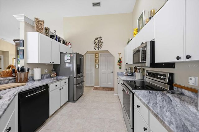 230 E GREEN STREET, Englewood, FL 34223