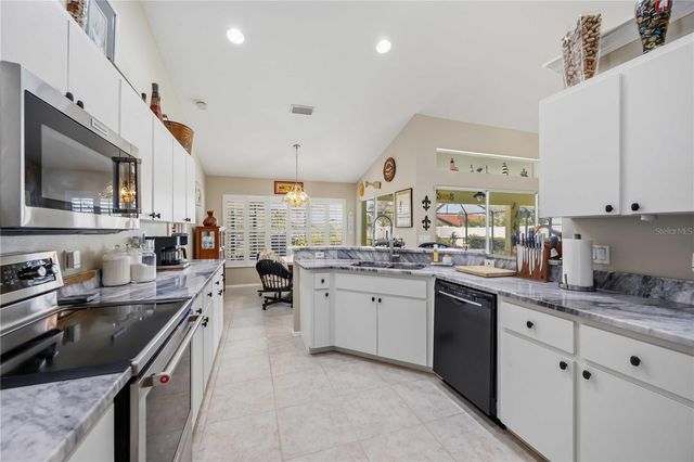 230 E GREEN STREET, Englewood, FL 34223