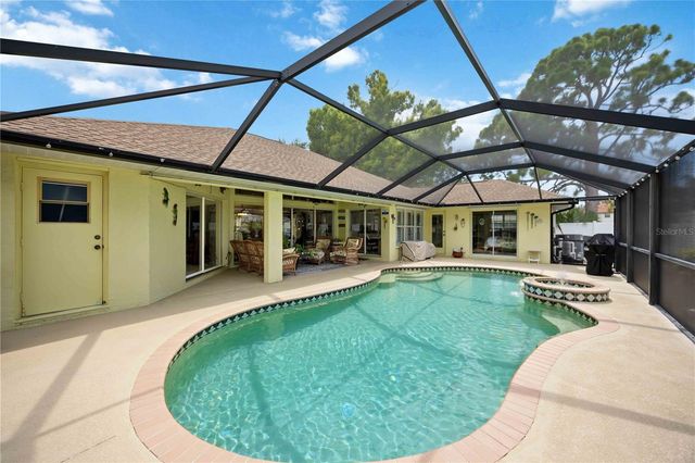 230 E GREEN STREET, Englewood, FL 34223