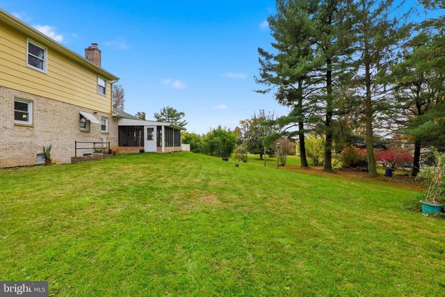 2320 FRUITVILLE PIKE, Lancaster, PA 17601