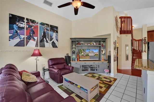 2932 Oak Park Cir, Davie, FL 33328