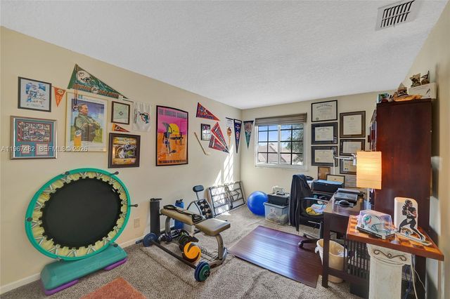 2932 Oak Park Cir, Davie, FL 33328