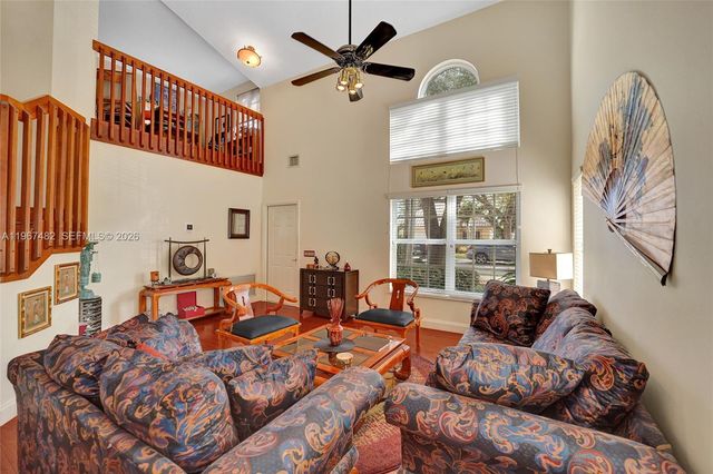 2932 Oak Park Cir, Davie, FL 33328