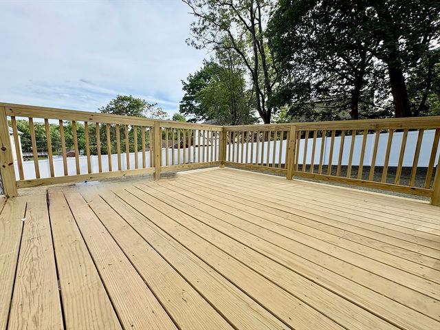 8 Country Lane, Billerica, MA 01821