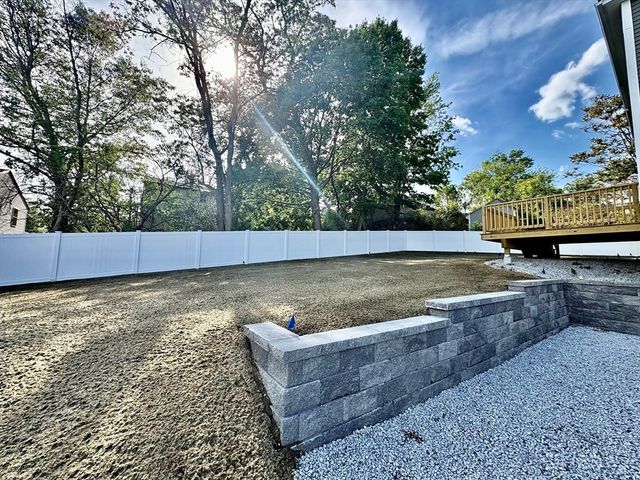 8 Country Lane, Billerica, MA 01821