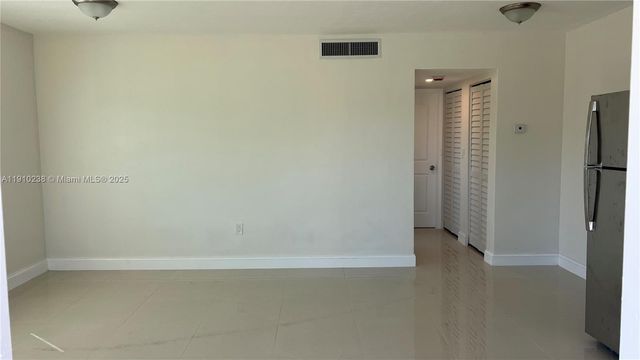 465 NE 139th St 461, North Miami, FL 33161