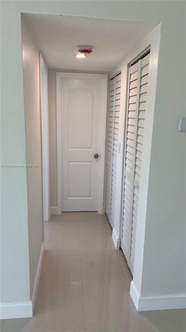 465 NE 139th St 461, North Miami, FL 33161