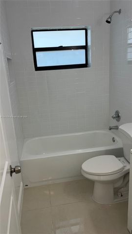 465 NE 139th St 461, North Miami, FL 33161