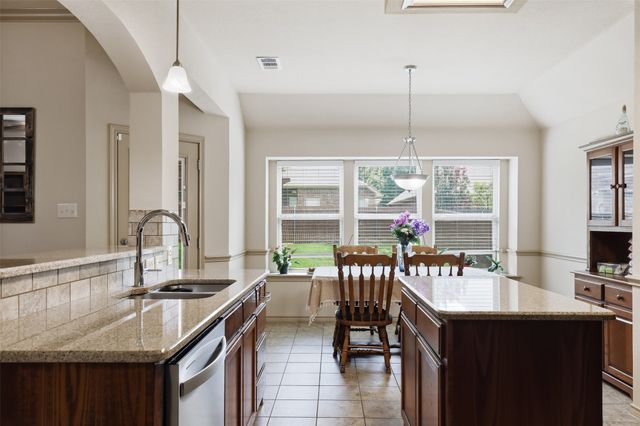 317 Delaware Street, Burleson, TX 76028