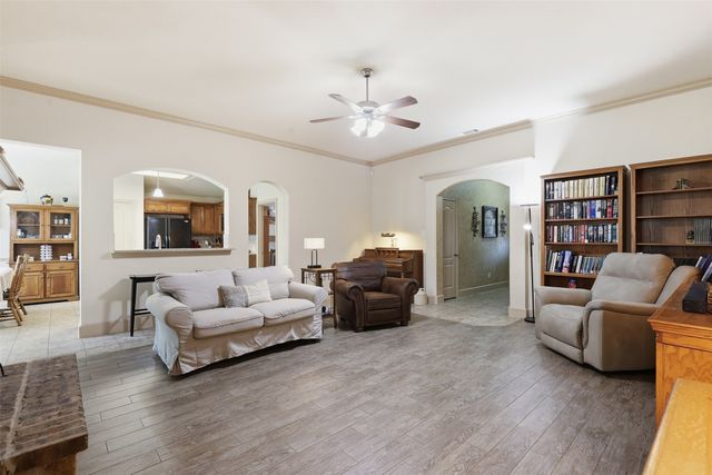 317 Delaware Street, Burleson, TX 76028