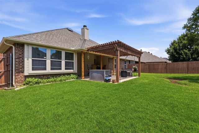 317 Delaware Street, Burleson, TX 76028