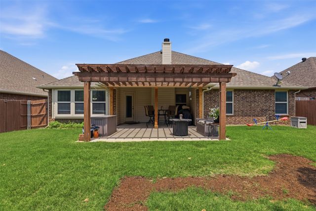 317 Delaware Street, Burleson, TX 76028