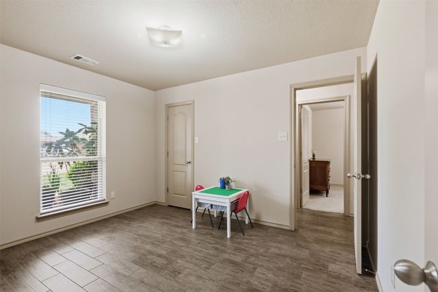 317 Delaware Street, Burleson, TX 76028