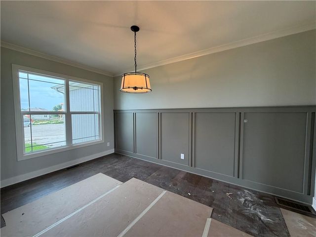 16978 S Brentwood Street, Olathe, KS 66062