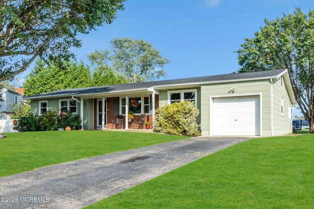 1172 Avrum Drive, Toms River, NJ 08753