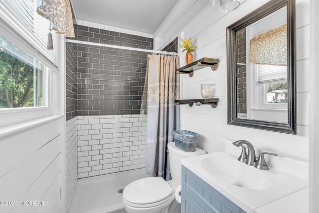 1172 Avrum Drive, Toms River, NJ 08753