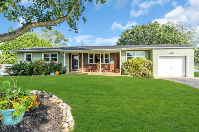 1172 Avrum Drive, Toms River, NJ 08753