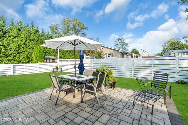 1172 Avrum Drive, Toms River, NJ 08753