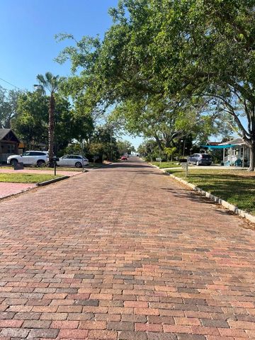 3001 57TH STREET S, Gulfport, FL 33707