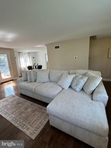 206 MEADIA AVE, Lancaster, PA 17602