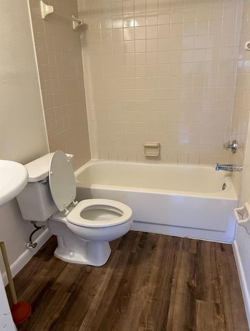 607 23RD AVENUE E, Bradenton, FL 34208