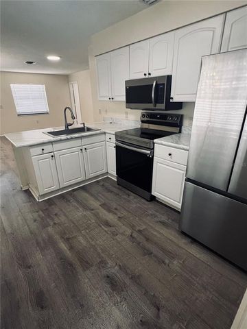 607 23RD AVENUE E, Bradenton, FL 34208