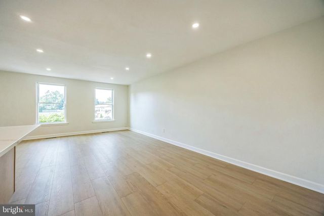 4221 CHALFONT PL, Philadelphia, PA 19154