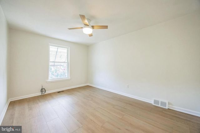 4221 CHALFONT PL, Philadelphia, PA 19154