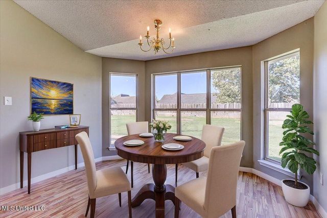 6643 Timber Point Circle, Horn Lake, MS 38637