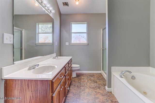 6643 Timber Point Circle, Horn Lake, MS 38637