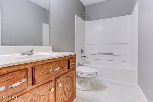 6643 Timber Point Circle, Horn Lake, MS 38637