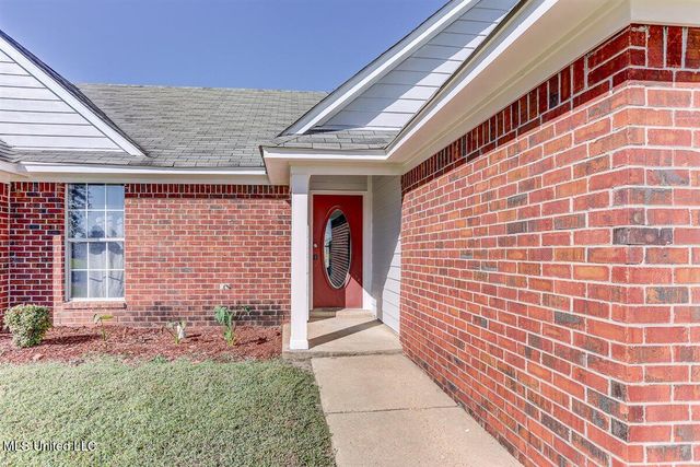 6643 Timber Point Circle, Horn Lake, MS 38637