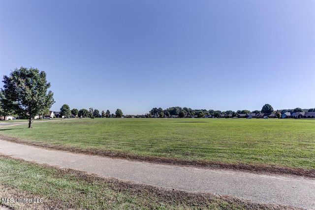 6643 Timber Point Circle, Horn Lake, MS 38637