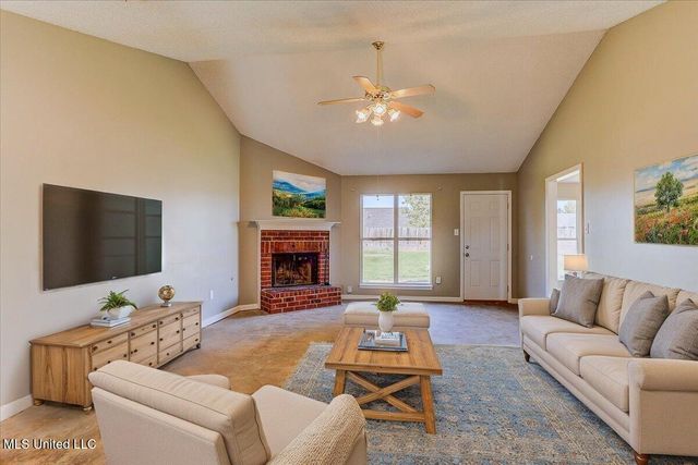 6643 Timber Point Circle, Horn Lake, MS 38637