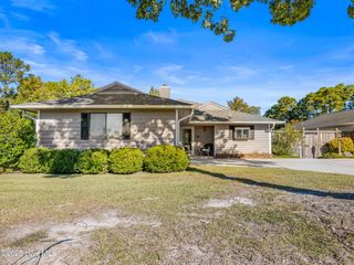 2002 Colony Plaza, Jacksonville, NC 28546